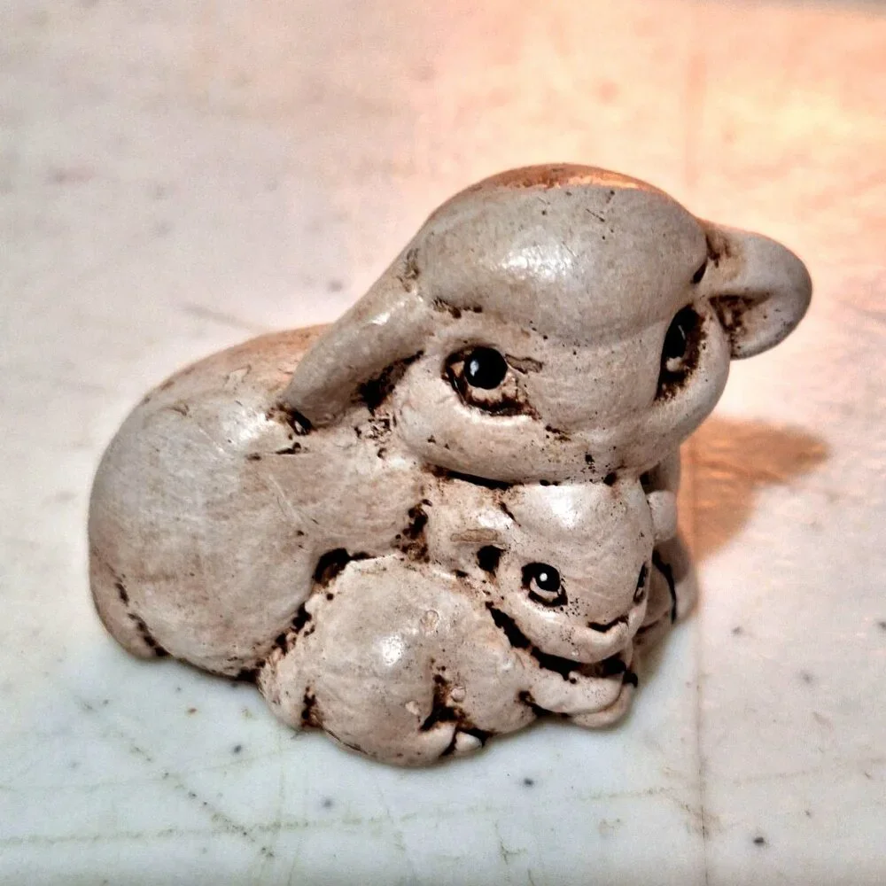 Vintage Ceramic Light Up Nativity Scene With Angel and‎ Baby Jesus Figurines